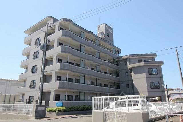 建物外観　オートロック完備