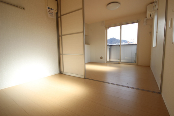 居室・リビング　※別部屋の写真です