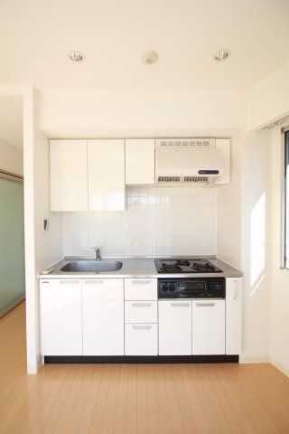 キッチン　（別タイプ参考写真）CASA文京動坂　文京区千駄木4