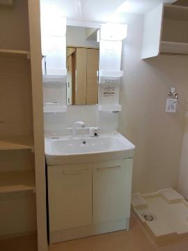 洗面設備　洗髪洗面化粧台