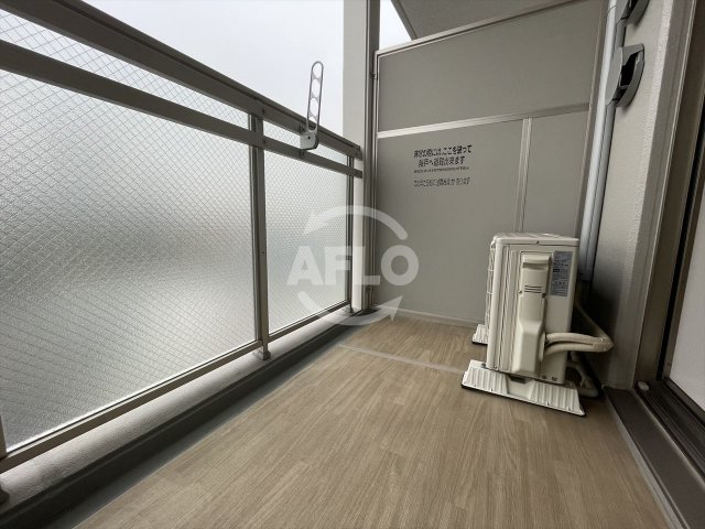 バルコニー　エスリード京橋グレイス　バルコニー