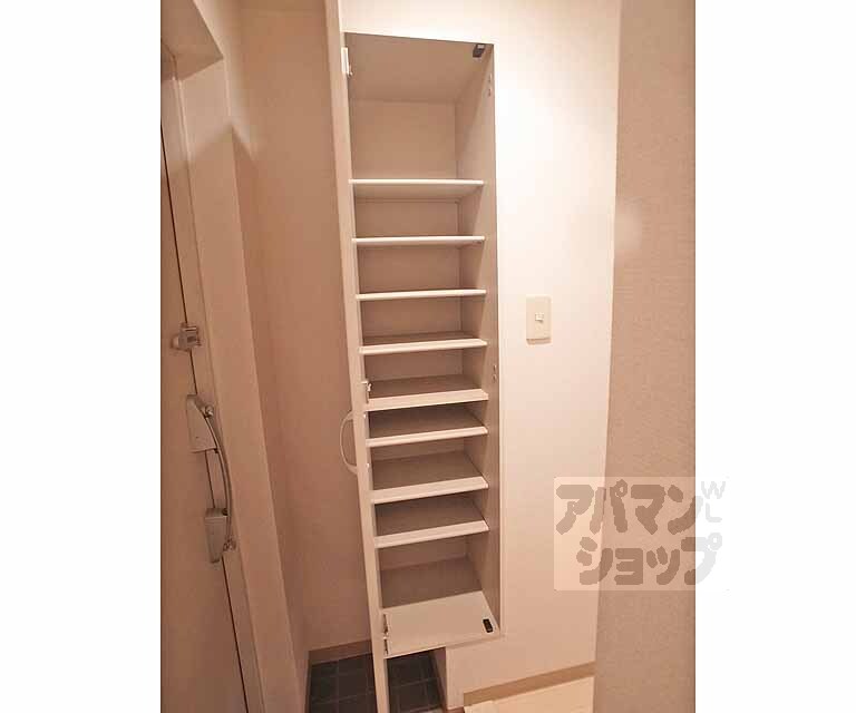 収納　シューズボックスです。