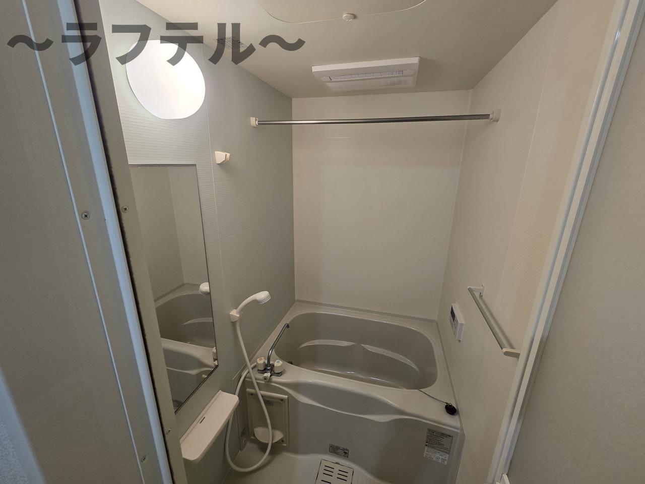 バス・シャワールーム　別部屋イメージ写真