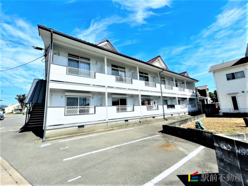 建物外観　駅まで徒歩6分☆