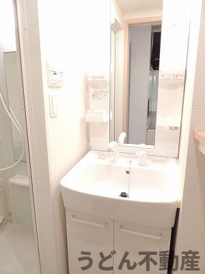 洗面設備　うどん県のお部屋探しはうどん不動産へ うどんちゃんとLINE