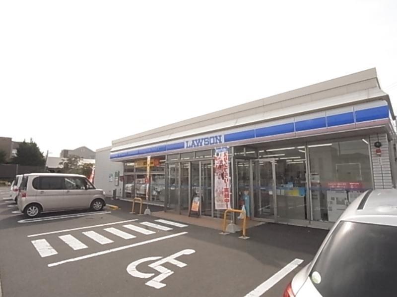 コンビニ　ローソン弘前松ケ枝五丁目店（コンビニ）まで260m