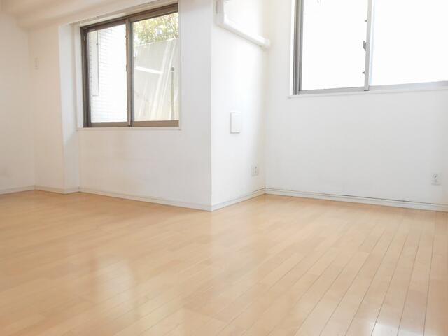 居室・リビング　別号室参考写真