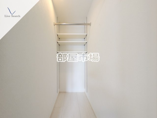 収納　ウォークインクローゼット