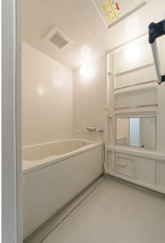 バス・シャワールーム　一日の疲れをいやしましょ