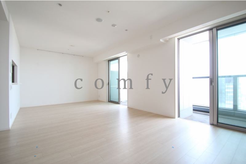 居室・リビング　床暖房付きのリビング