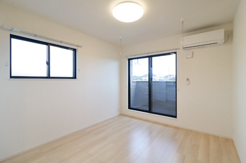 居室・リビング　図面と現状に相違がある場合には現状を優先