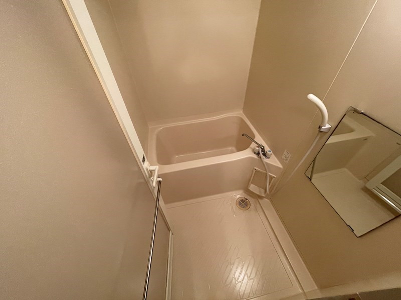 バス・シャワールーム　※別のお部屋の写真です