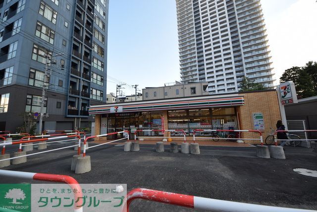 コンビニ　セブンイレブンさいたま下町3丁目店（コンビニ）まで250m
