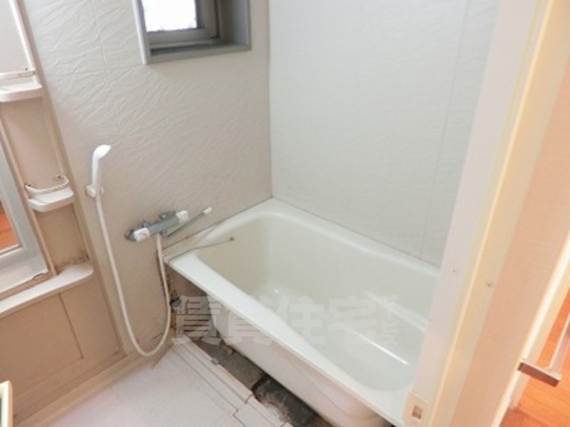 バス・シャワールーム　同マンション別部屋