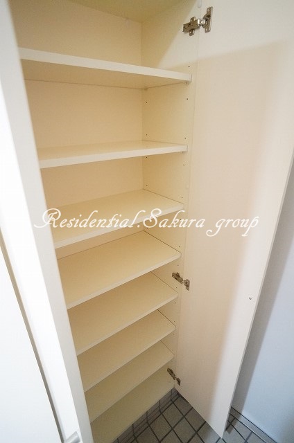 玄関　大容量のシューズボックス♪