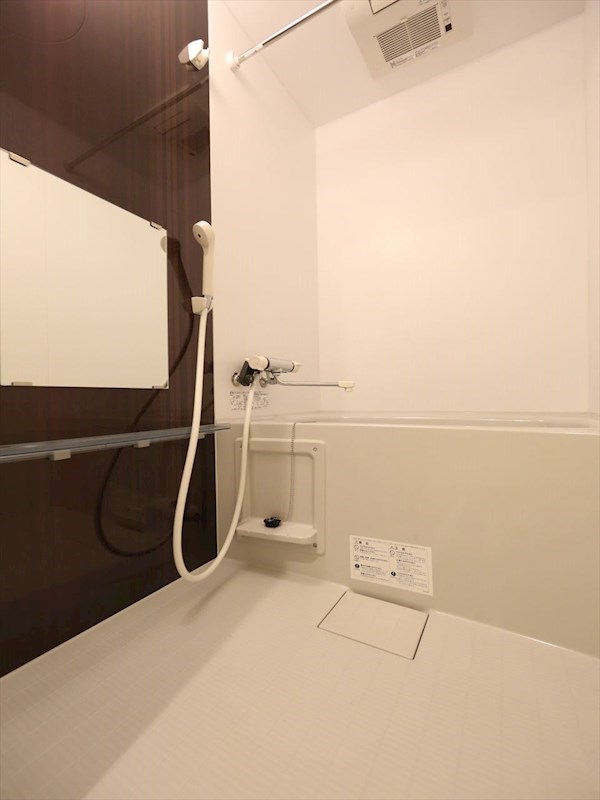 バス・シャワールーム　バスルーム　浴室暖房乾燥機付き