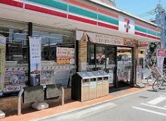 コンビニ　セブンイレブン葛飾亀有4丁目店（コンビニ）まで311m