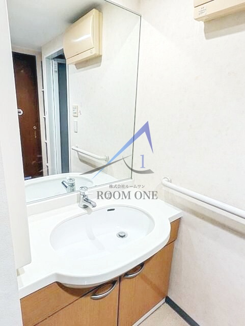 洗面設備　洗面台です。