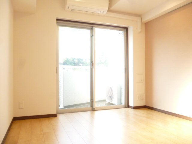 居室・リビング　居室※別部屋参考写真