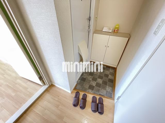 玄関　シューズボックス付きの玄関です。