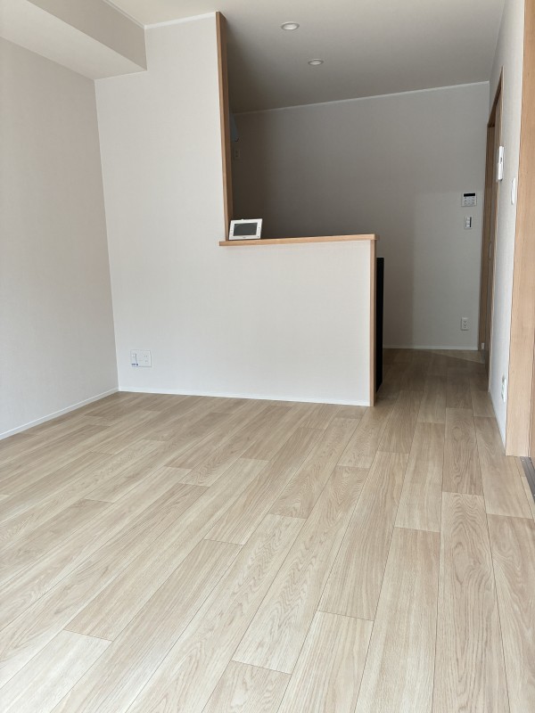 居室・リビング　こちらのリビングで趣味の時間をお楽しみください