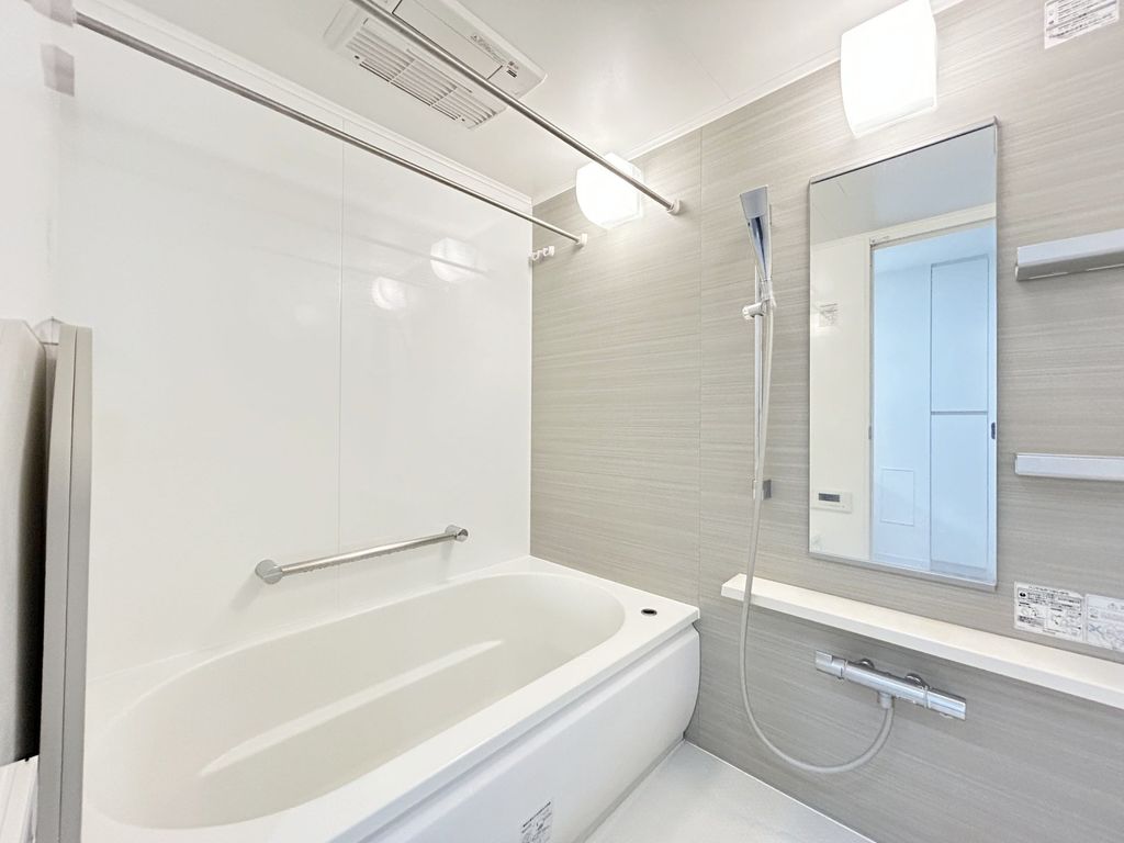 バス・シャワールーム　バス