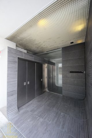 エントランス　北浜コンソール