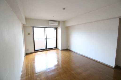 居室・リビング　☆明るい洋室☆