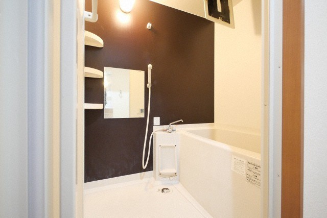 バス・シャワールーム　バス・シャワールーム