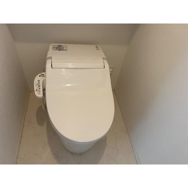 トイレ　清潔感のあるトイレです