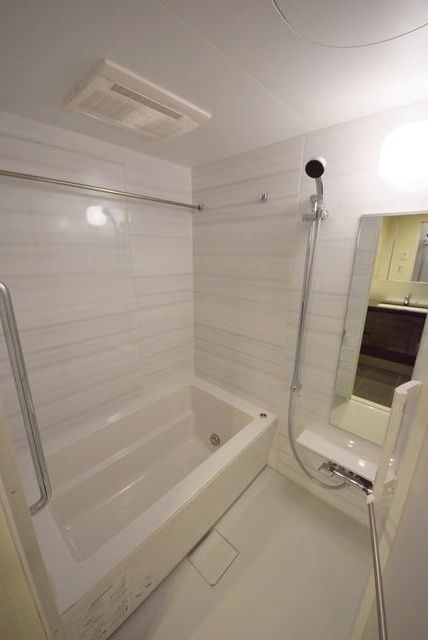 バス・シャワールーム　※別部屋写真参照