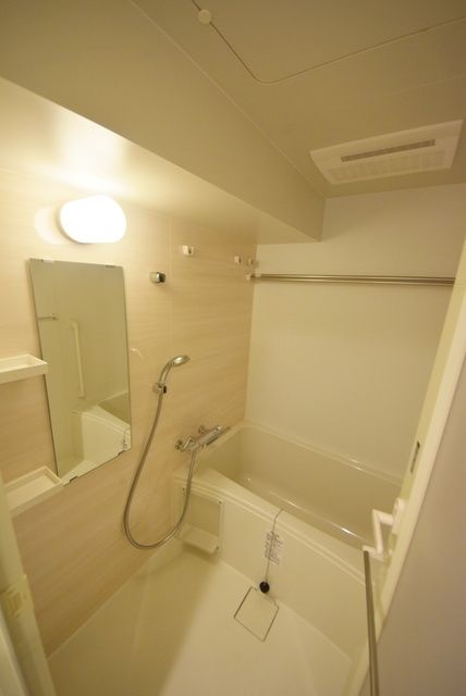 バス・シャワールーム　きれいなお風呂です