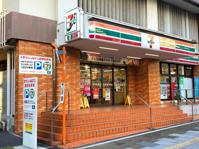コンビニ　セブンイレブン 台東雷門1丁目店（コンビニ）まで128m