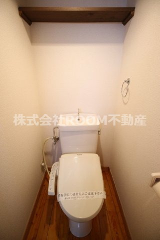 トイレ　落ち着いたトイレです