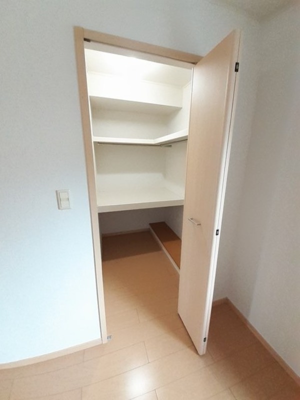 収納　図面と現状に相違がある場合には現状を優先