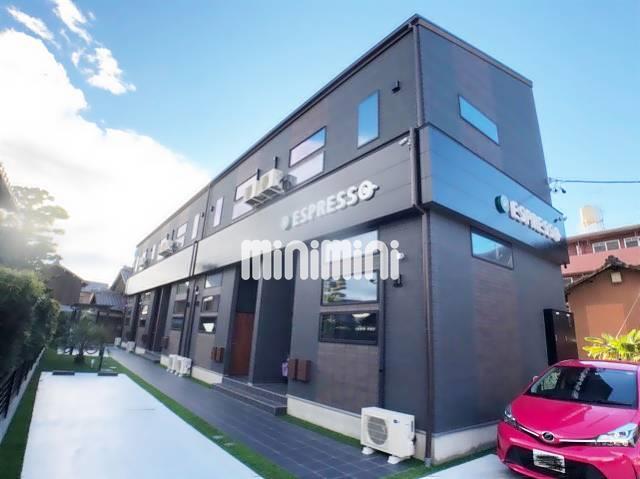 建物外観　窓が多く午前中の日当たりが良いです