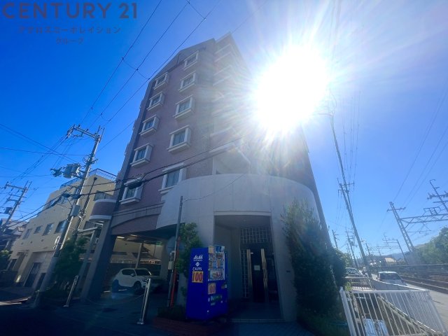 建物外観　オートロック・防犯カメラついてます！