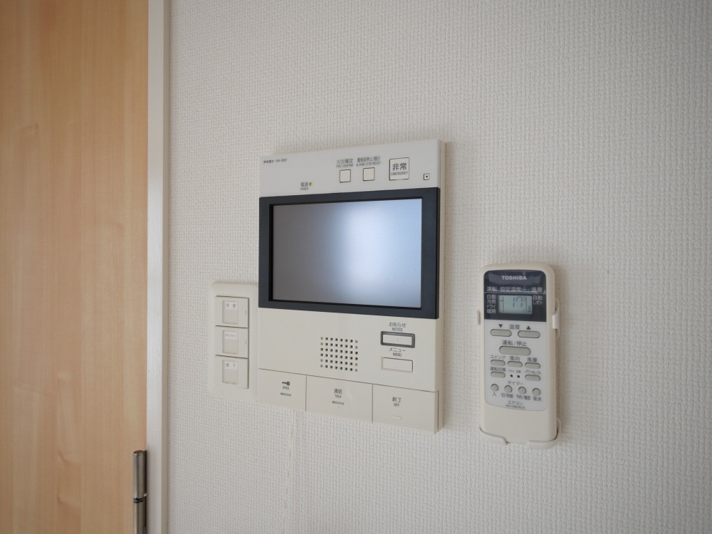 セキュリティ　モニター付きインターホンです