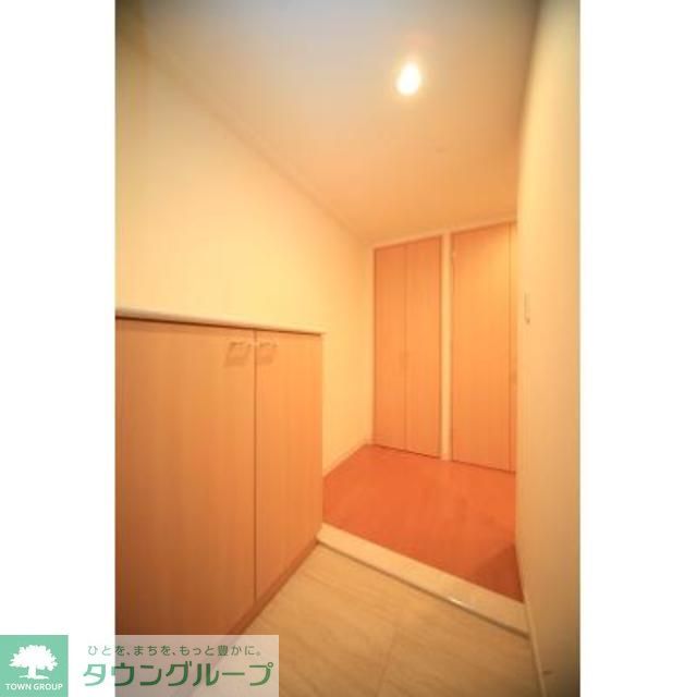 玄関　※写真は同タイプ住戸です。