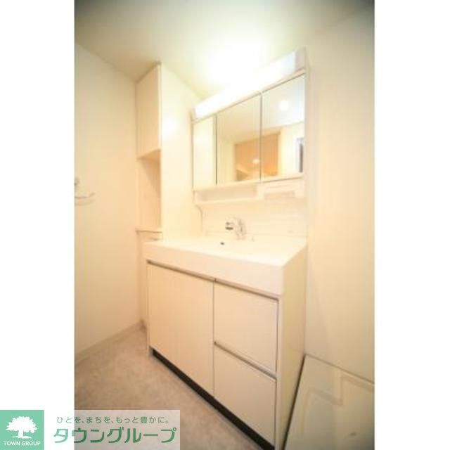 洗面設備　※写真は同タイプ住戸です。