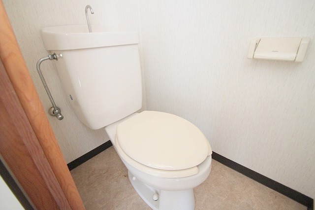 トイレ　もちろん洋式トイレです。