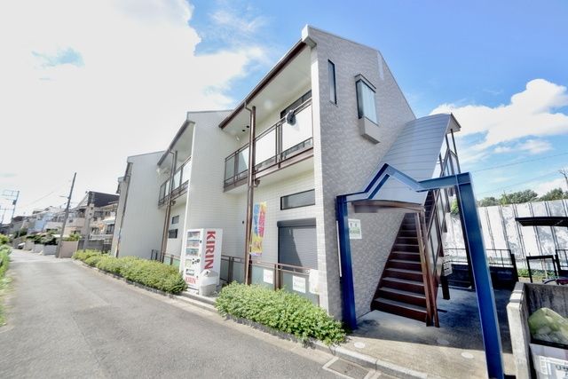 建物外観　お問い合わせはタウンハウジングまで