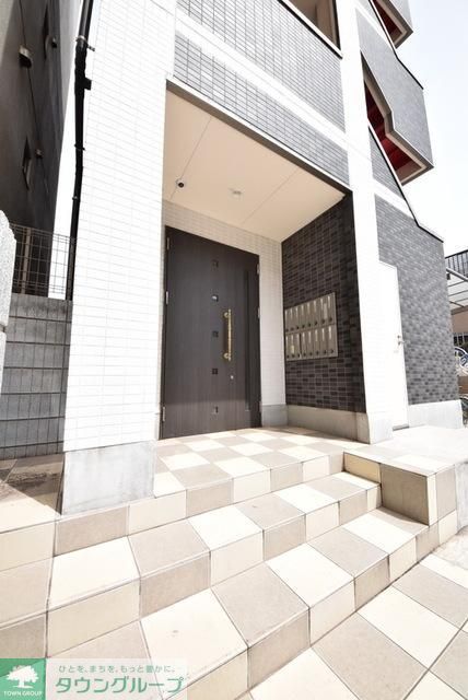エントランス　お問合せはタウンハウジングまで！※現地待合わせ相談可能