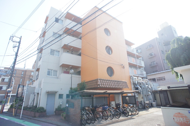 建物外観　丈夫で安心の鉄筋コンクリート造マンションです☆