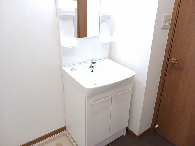 洗面設備　忙しい朝には欠かせない洗面所です
