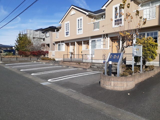 駐車場　車をお持ちの方に嬉しい駐車場付きの物件です