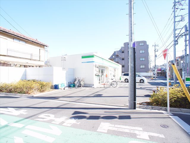 コンビニ　ファミリーマート三原台一丁目店（コンビニ）まで189m