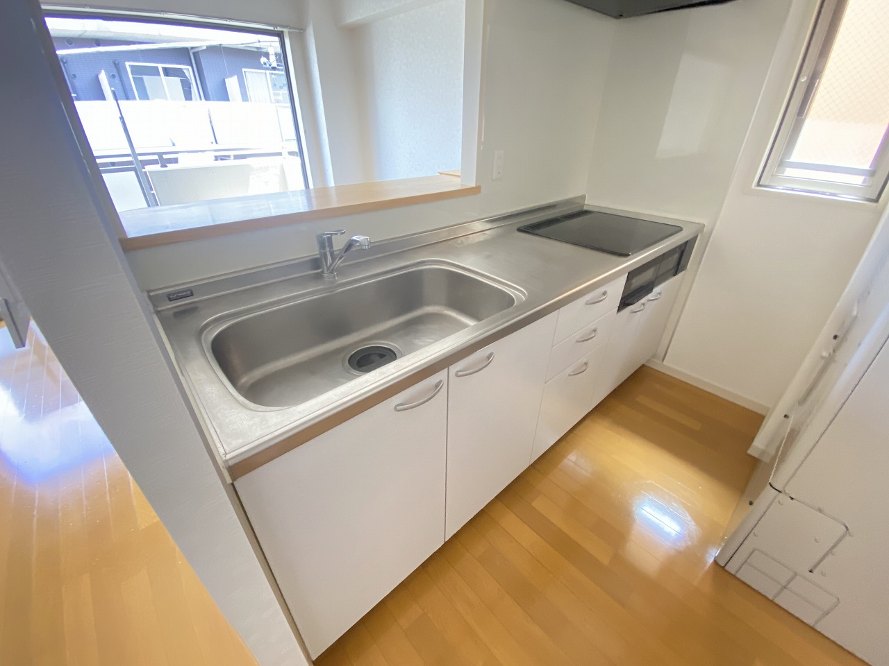 キッチン　※別部屋参考写真