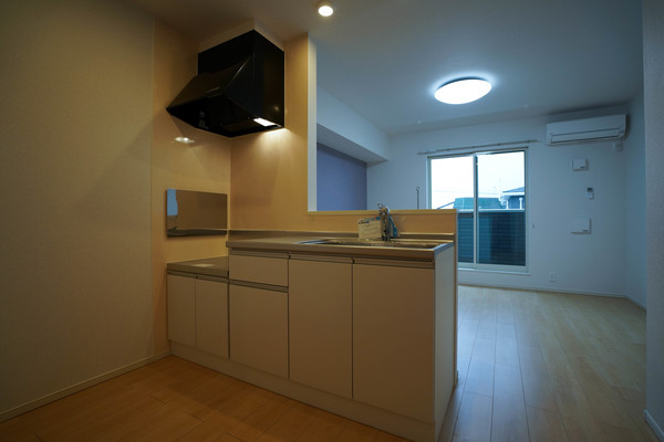 キッチン　同じ建物の別の部屋