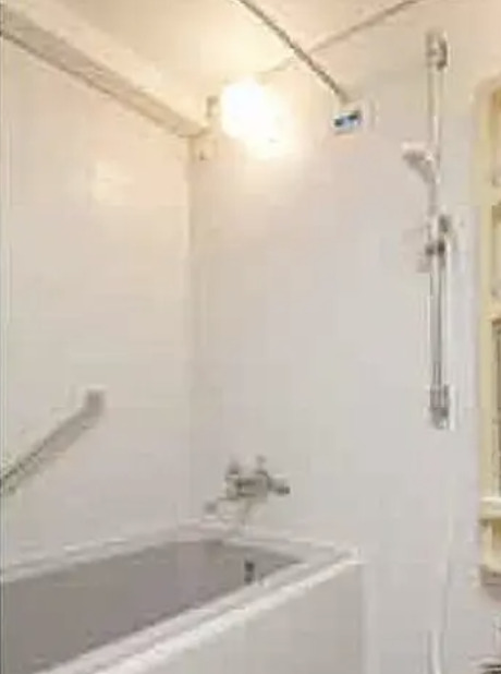 バス・シャワールーム　同タイプ住戸参照